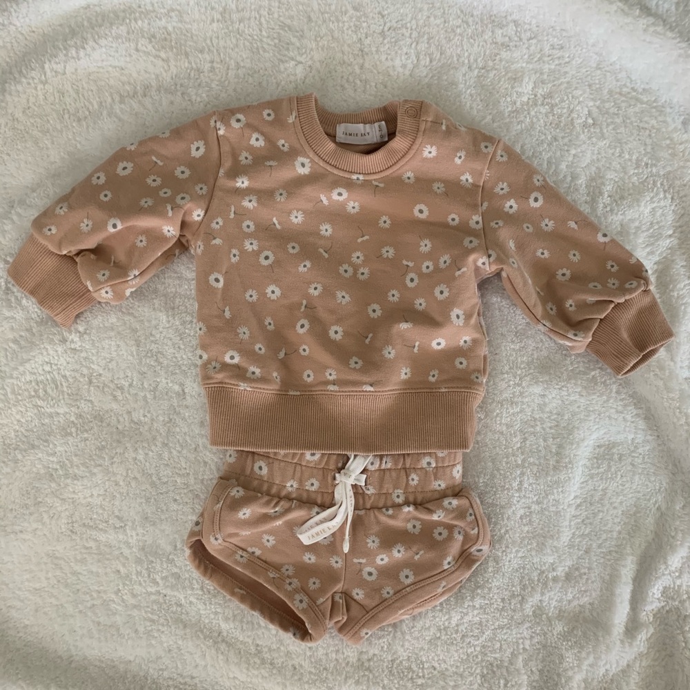 Jamie Kay Daisy Print Sweatshirt and Shorts 0-3M